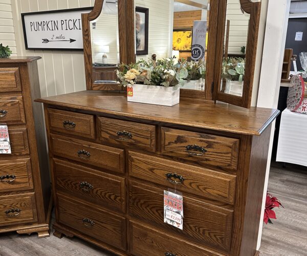 Heritage Dresser & Mirror