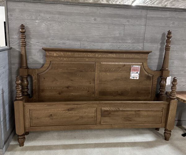 King Deluxe Poster Bed
