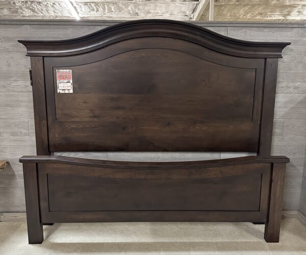 Farmhouse Signature King Bed